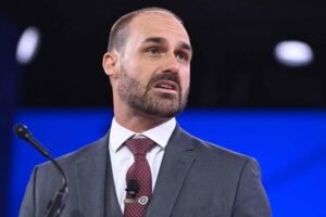 Jamais trocaria minha honra por um emprego, diz Eduardo – Blog do Magno