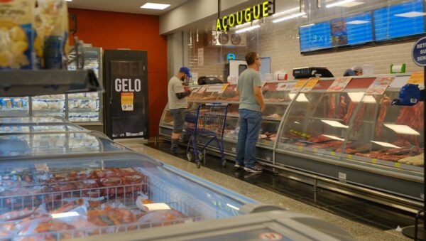 Emprego em supermercados cresce na Região do Polo Têxtil