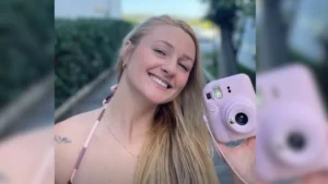 Fotógrafa abandona emprego para trabalhar no zoobotânico em Joinville